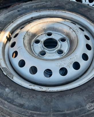 Ricambi per CERCHI E GOMME VW