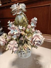 cestino di fiori in porcellana 