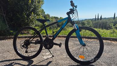 Bici B TWIN Rockrider 500