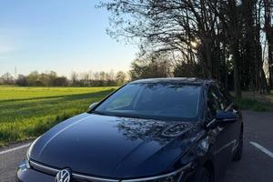 Volkswagen Golf VIII
