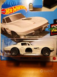 Hot wheels CORVETTE STING RAY