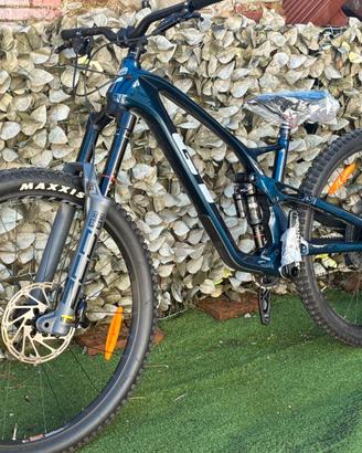 MTB GT Force Carbon Pro LE