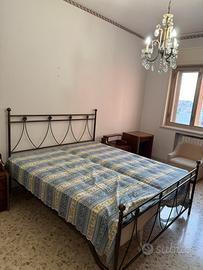 Letto matrimoniale in ferro battuto