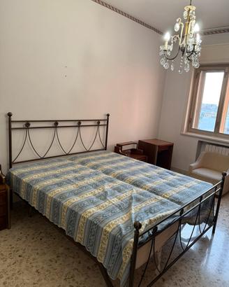 Letto matrimoniale in ferro battuto