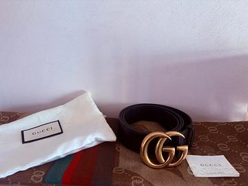 Cintura Gucci originale in pelle nera oro GG