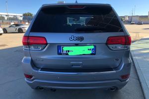Grand cherokee overland
