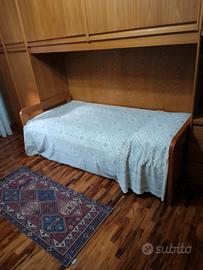 letto a una piazza in legno olmo