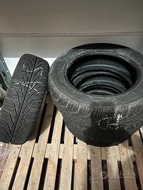 Treno pneumatici invernali 185 60 R15