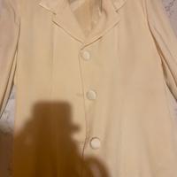 Giacca estiva da donna colore panna.