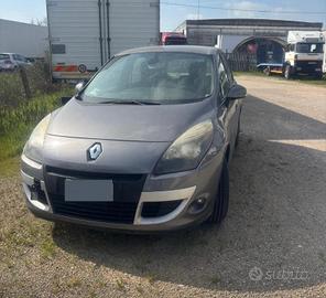 Renault scenic X mode 1.6 Cv 2011 Disel