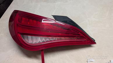 FARO / FANALE POSTERIORE SINISTRO MERCEDES CLA (C1