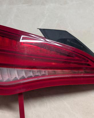 FARO / FANALE POSTERIORE SINISTRO MERCEDES CLA LED