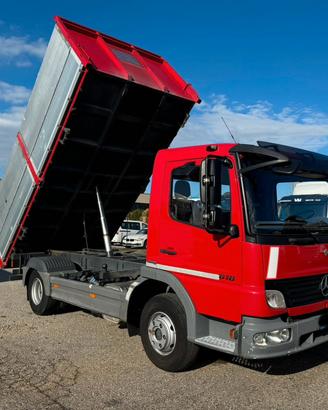 MERCEDES BENZ ATEGO 818 K RIBALATABILE 3 LATI