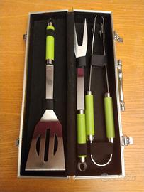 set di posate da barbecue in 3 pezzi con valigetta