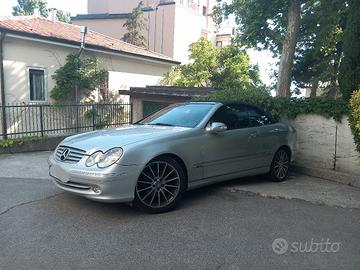 mercedes clk cabrio 200 komp. 2003  (privato).