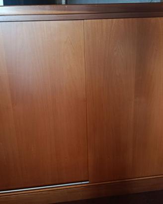 Credenza e vetrina