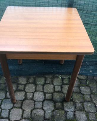 Tavolo bar in formica