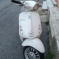 Scooter vespa sprint