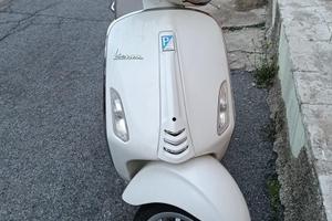 Scooter vespa sprint
