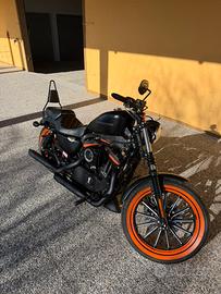 Harley Davidson XL883N