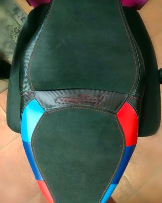 Sella per moto BMW S1000XR modificata