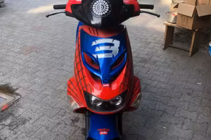 Scooter Aprilia Sr 50 spiderman