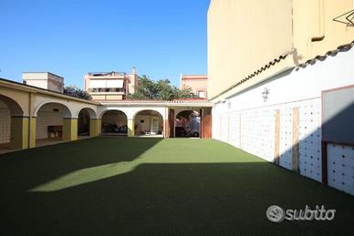 Frazionabile con ascensore e due ingressi