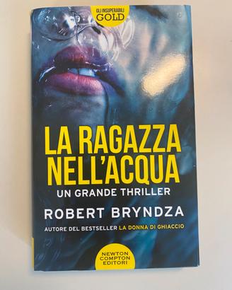 La ragazza nell’acqua