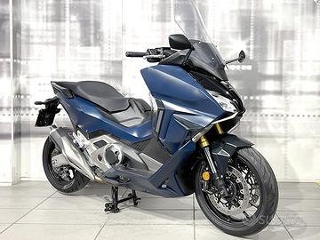 Honda Forza 750