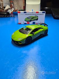 Modellino auto BBurago 1:64 lamborghini huracan