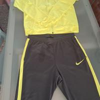 tuta nike drifit