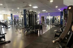 Palestra avviata con piscina - Villa Verucchio