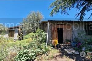 Proprietà con casa,terreno Castiglione di Sicilia