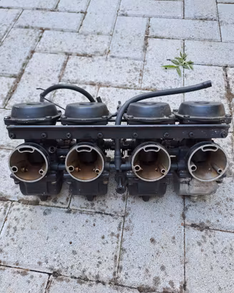 Gruppo carburatori moto MIKUNI