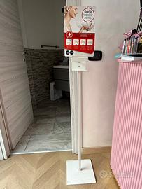 Colonnina disinfettante