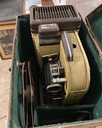 Proiettore Cinematografico Vintage 8mm / 9,5mm 