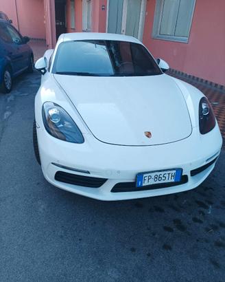 PORSCHE CAYMAN