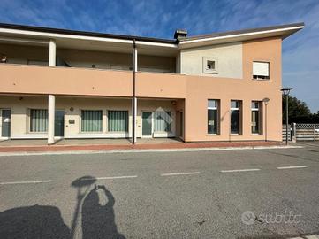 NEGOZIO A BORGOSATOLLO