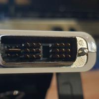 APPLE : Due Adattatori da DVI a VGA + 1 Adattatore