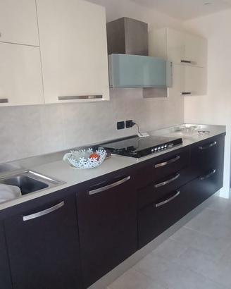 Cucina  marca veneta 4,50 m