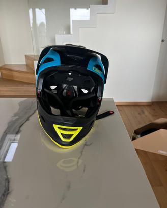 Casco pet mtb