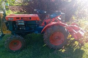 Trattorino Kubota B7000