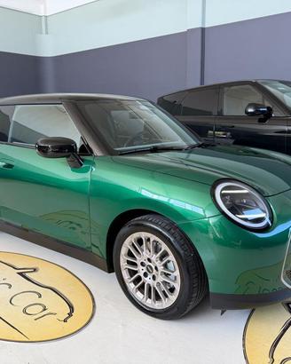 MINI Cooper E Cooper E Favoured BRITISH RACIG GR