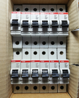 Interruttori ABB S271 K40 Mai usati