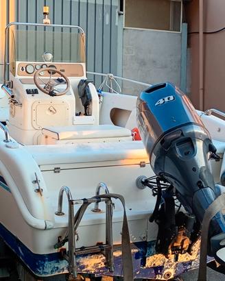Arkos 587 open, Yamaha 40/70