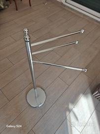 pedana bagno porta salviette 