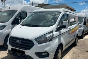 Ford Panama P10 2.0 - EURO 6 - 2022 - Bassi km