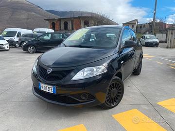 Lancia Ypsilon 1.2 69 CV Benzina-GPL Ecochic Elefa