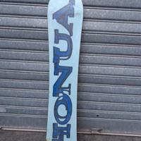 Tavola Snowboard con Grafica Surfista honua 148