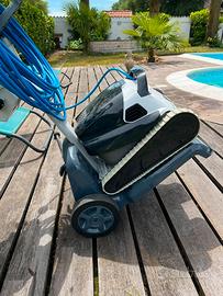 Robot Pulitore per Piscina Dolphin PoolStyle 50i